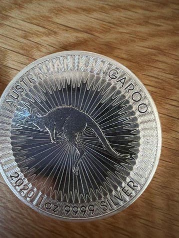 Australië, Canada. 1 Dollar, 5 Dollars 2014/2020, Maple Leaf