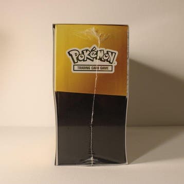 Pokémon - 1 Box - 30th Celebration Elite Trainer Box