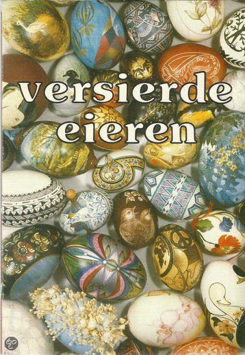 Versierde eieren 9789070812010, Boeken, Verzenden, Gelezen