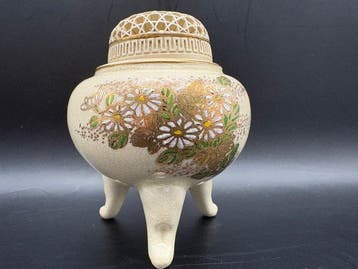 Céramique Satsuma, dorure en or - Jinfu () - Japon -, Antiquités & Art