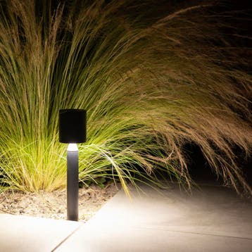 Tuinverlichting Modern Issy Tuinlamp Zwart Small, Verzenden, Minder dan 50 watt, Staande lamp, Nieuw