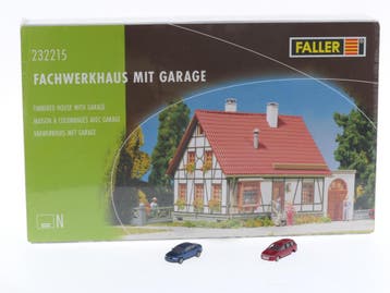 Schaal N Faller 232215 vakwerkhuis met garage en 2 wiking..., Ophalen of Verzenden