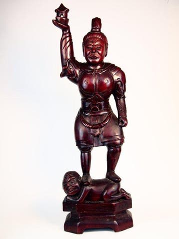 God who bestows wealth and good fortune, and who prays for