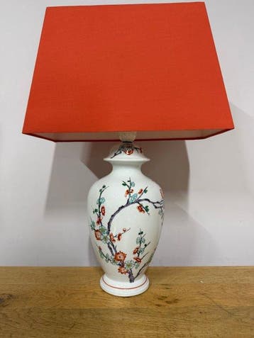 Vaas gemonteerde lamp - Klassiek Frans design tafellamp, Antiek en Kunst