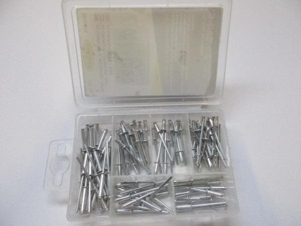 Veiling - Assortiment Aluminium Popnagels set 100-delig, Doe-het-zelf en Bouw, IJzerwaren en Bevestigingsmiddelen, Nieuw