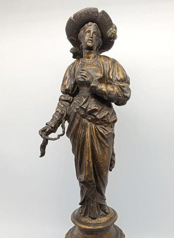 Beeld, Nobildonna - 51 cm - Legering, bronzen patina