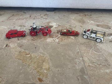 1:64 - Modelauto (29) - ensemble de véhicules de pompiers, Nieuw