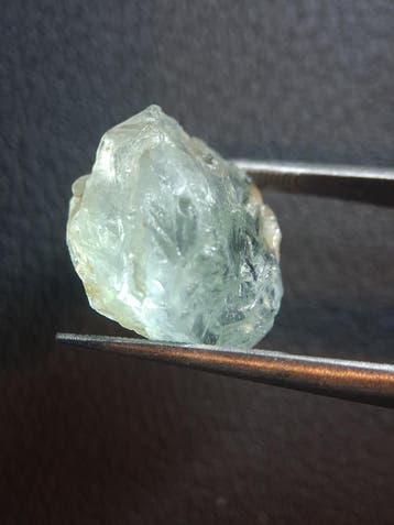 Natural Bluish Green Beryl - 11.40 ct - Facet Grade Rough Be, Handtassen en Accessoires, Overige Accessoires, Verzenden, Nieuw