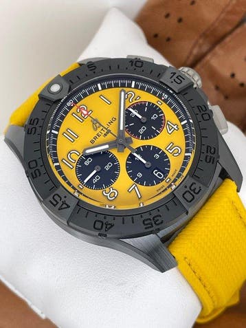 Breitling - Avenger B01 Chronograph 44 Night Mission -, Nieuw