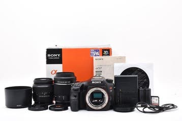Sony a57 + DT 3.5-5.6/18-55mm SAM + 4-5.6/55-200mm Japanese, Nieuw