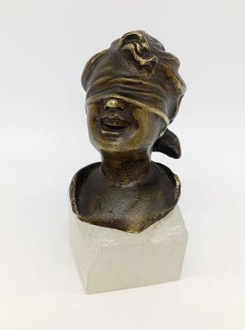 Figuur - Dea bendata - Brons, Steen