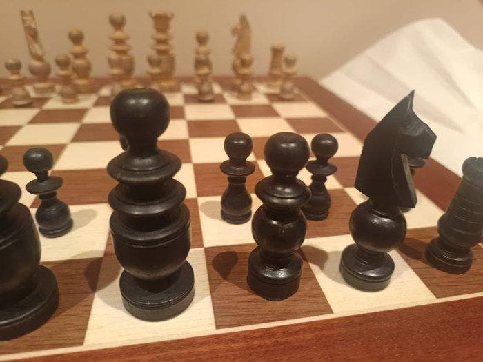 Schaakspel - Estilo Regencia - Hout, Antiek en Kunst, Curiosa en Brocante