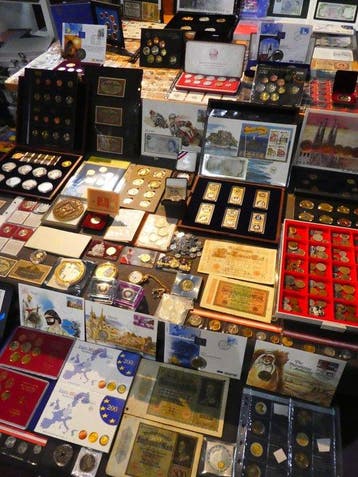Europa. Collection of coins/banknote/medals/euro inkl. pp