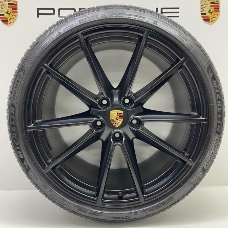 Porsche 992 ORIGINELE 20/21 Carrera S GTS winterset (8mm), Autos : Pièces & Accessoires, Pneus & Jantes, Enlèvement