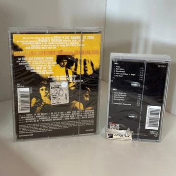 Oasis - 2 x sealed tapes - (Whats The Story) Morning Glory?, Cd's en Dvd's, Nieuw in verpakking