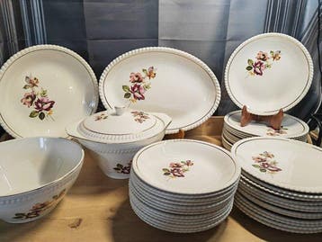 KG Badonviller - Tafelservies voor 12 (42) - Blandine -