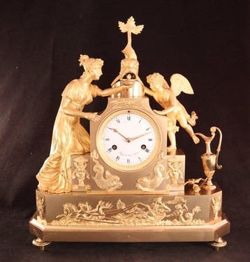 Pendule - Vuurvergulde Directoire klok uit Parijs - Brons -