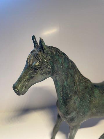 Pierre Chenet (XX-XXI) - Sculpture, Cheval en bronze - 19 cm