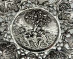 Assiette - Argent 830 - Scène de Putti (85 grammes), Antiquités & Art