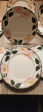 Villeroy & Boch - Service de table pour 12 (12) - Wildrose -