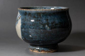 Gosu Aka-e Chawan met bloemendessin - Keramiek - Eizo