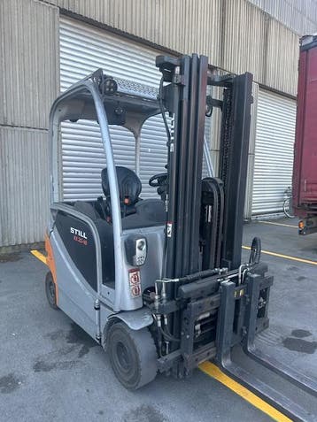 Still RX20-16P triplex TDL/positionneur, 1000 à 2000 kg, Électrique, Chariot élévateur, STILL