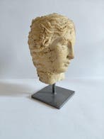 Michel Cayla - sculptuur, Elégant Buste féminin monté sur