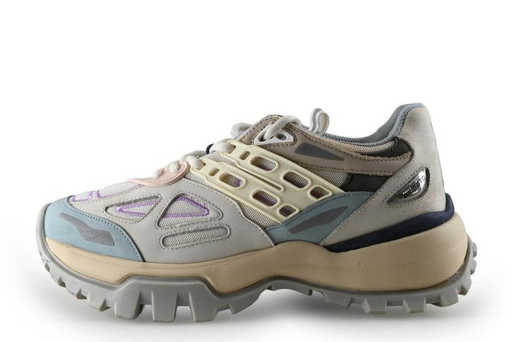 Axel Arigato Sneakers in maat 38 Beige, Kleding | Dames, Schoenen, Beige, Zo goed als nieuw, Sneakers, Verzenden
