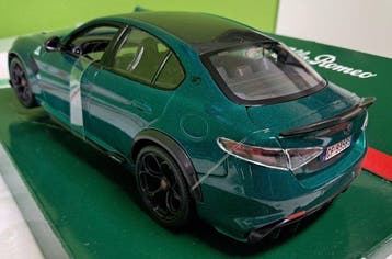 Bburago 1:18 - Model sportwagen - Alfa Romeo Giulia GTA