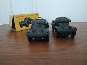 Dinky Toys 1:43 - Model militair voertuig (2) - Panhard AML, Nieuw