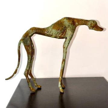 Abdoulaye Derme - sculptuur, Lévrier stylisé - 23 cm - Brons, Antiquités & Art