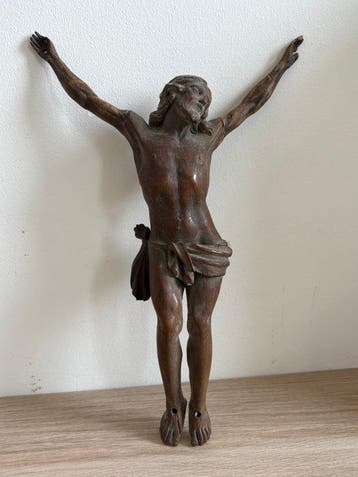 Corpus Christi in houten beeldhouwwerk - 30 cm - Walnoot -