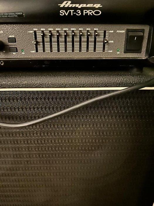 Ampeg - Aantal items: 2 - Basgitaarversterker - Verenigde, Muziek en Instrumenten, Snaarinstrumenten | Gitaren | Akoestisch