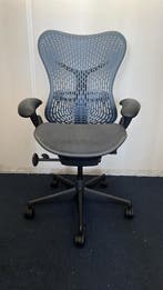 Refurbished Herman Miller Mirra Blauw - 5 Jaar Garantie, Zo goed als nieuw, Bureaustoel, Ergonomisch, Verzenden