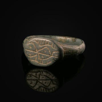 Oud-Romeins Brons Ring met geometrisch en stralend