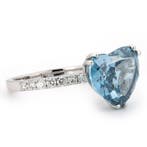 Statement ring - 14 karaat Witgoud - 5.84ct. tw. Blauw