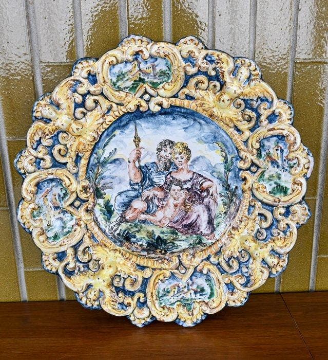 G. Barile - Serveerschaal - majolica keramiek terracotta, Antiek en Kunst, Antiek | Glaswerk en Kristal