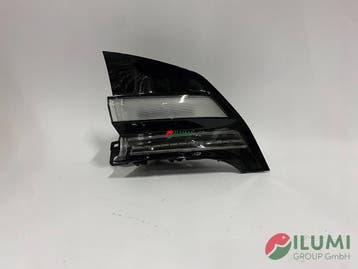 Toyota Prius V 23 - Achterlicht rechts LED Europa, Verzenden