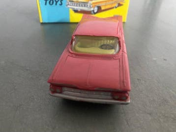 Corgi - Modelauto - Corgi Toys 220 Chevrolet Impala pink