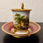 Tasse et soucoupe - Porcelaine