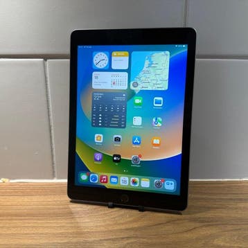 Apple iPad (5th generation) 128GB Wifi - Mobiele telefoon, Nieuw