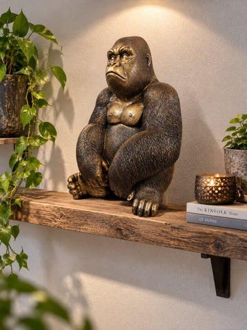 Beeld, a monkey golden bronze - 35 cm - polyresin, Antiek en Kunst