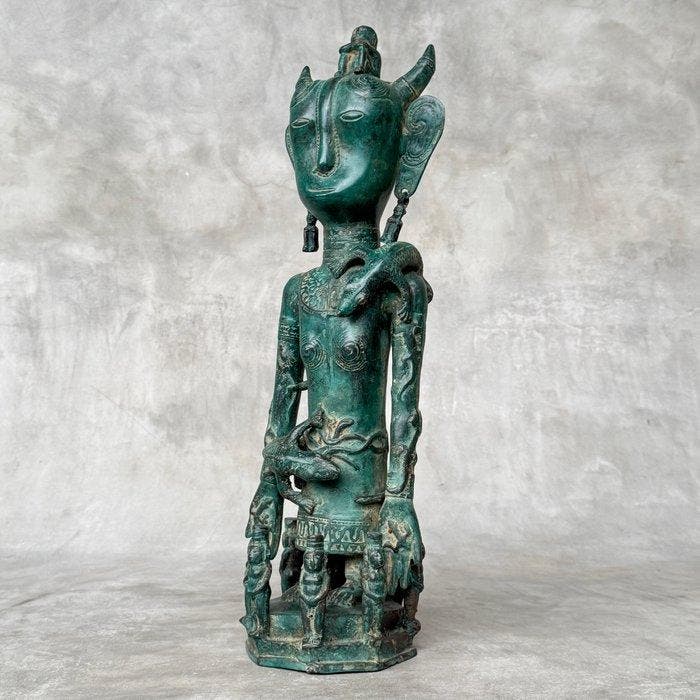 Decoratief ornament - Indonesië - 47 cm Bronzen figuur in, Antiek en Kunst, Kunst | Designobjecten