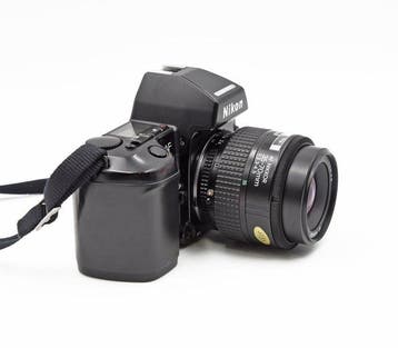 Nikon F-801 + AF Nikkor 3.3-4.5/35-70mm | Analoge camera, Nieuw
