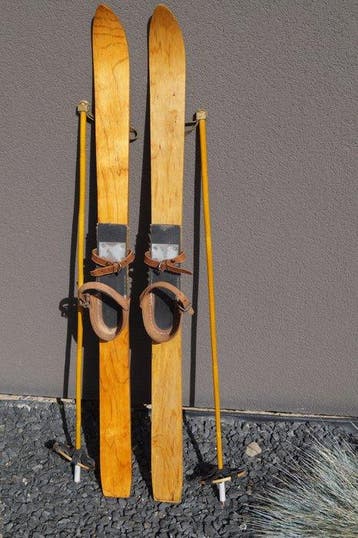 Sport zimowy - narty 100 cm + kijki - 1955, Verzamelen, Nieuw