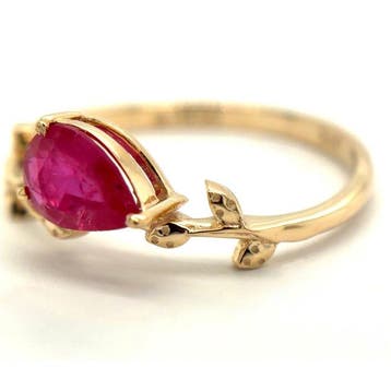 Ring - 14 karaat Geel goud - 0.76ct. tw. Robijn, Nieuw