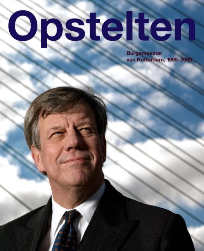 Opstelten / Historische publicaties Roterodamum T. van Vliet, Boeken, Overige Boeken, Gelezen, Verzenden