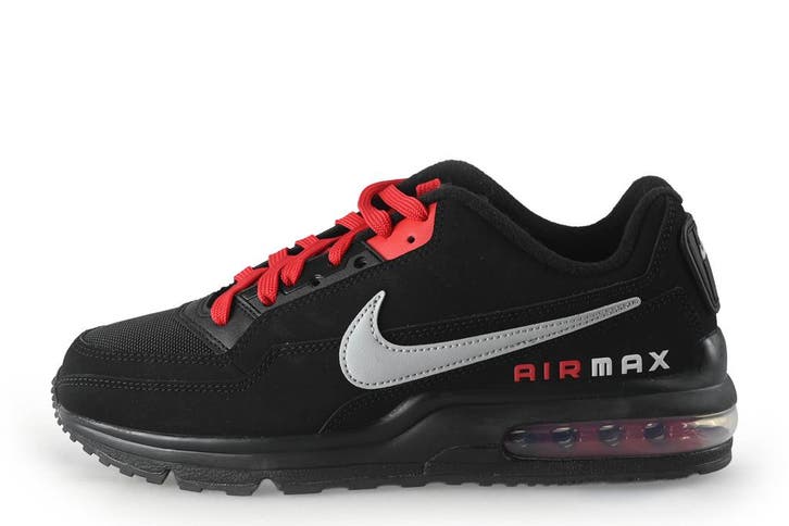 Nike Sneakers in maat 42 Zwart, Kleding | Heren, Schoenen, Zwart, Zo goed als nieuw, Sneakers, Verzenden