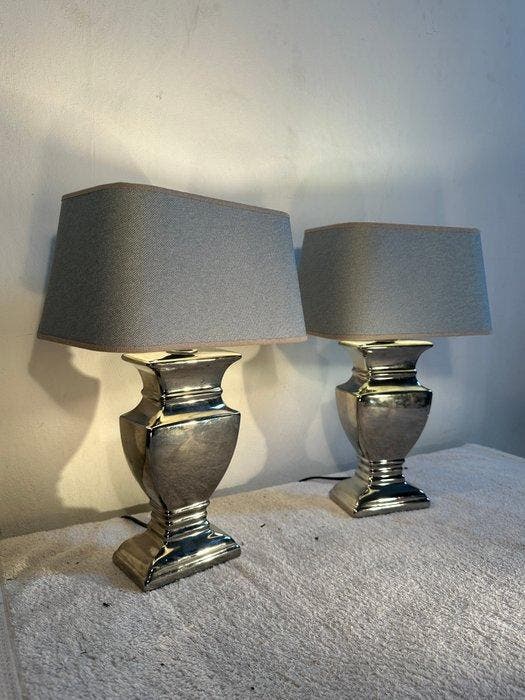 Lampe de table (2) - Château - Chrome, Céramique, Acier,, Antiek en Kunst, Curiosa en Brocante