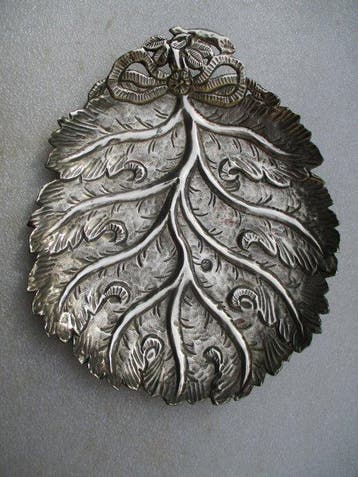 Bak - Schaal, opbergschoteltje. Massief zilver (800?), 83 g., Antiek en Kunst